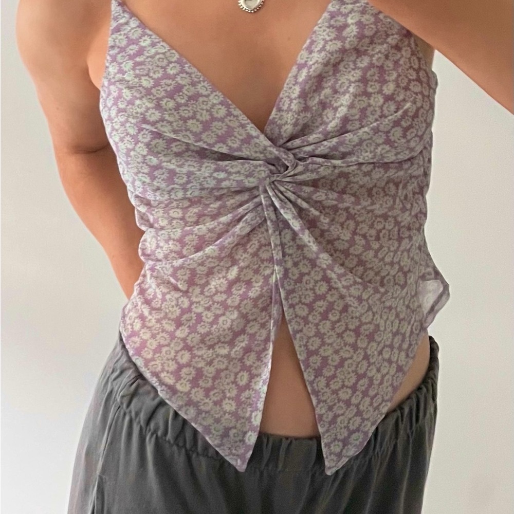 Size large but would fit a small/medium too